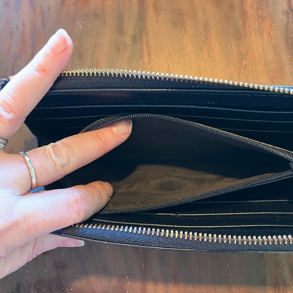 Gucci Midnight Blue Leather Wallet - Picture 10 of 12